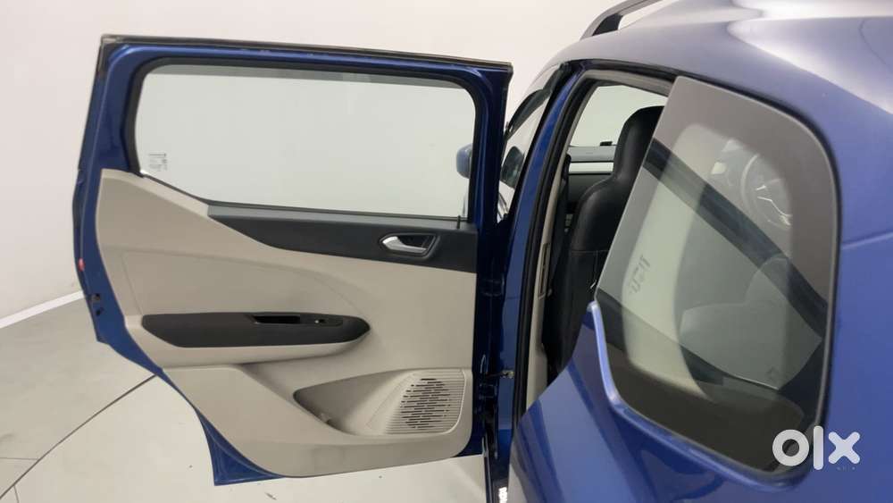 Renault Triber Rxz Easy-r Amt, 2020, Petrol