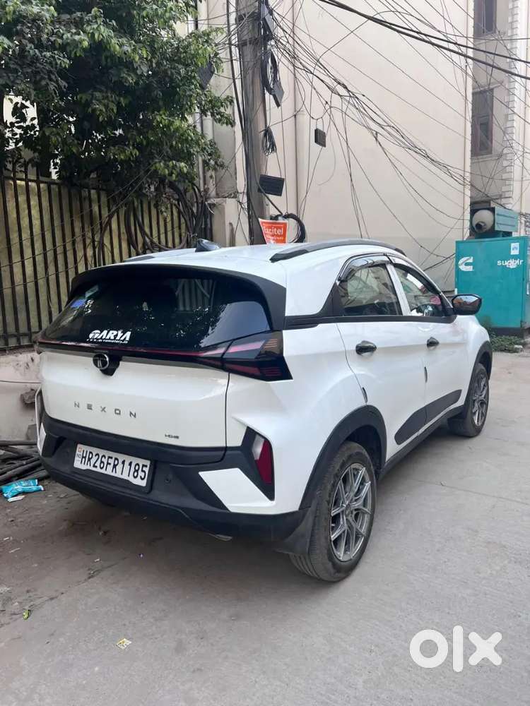 Tata Nexon Smart Plus S 2025