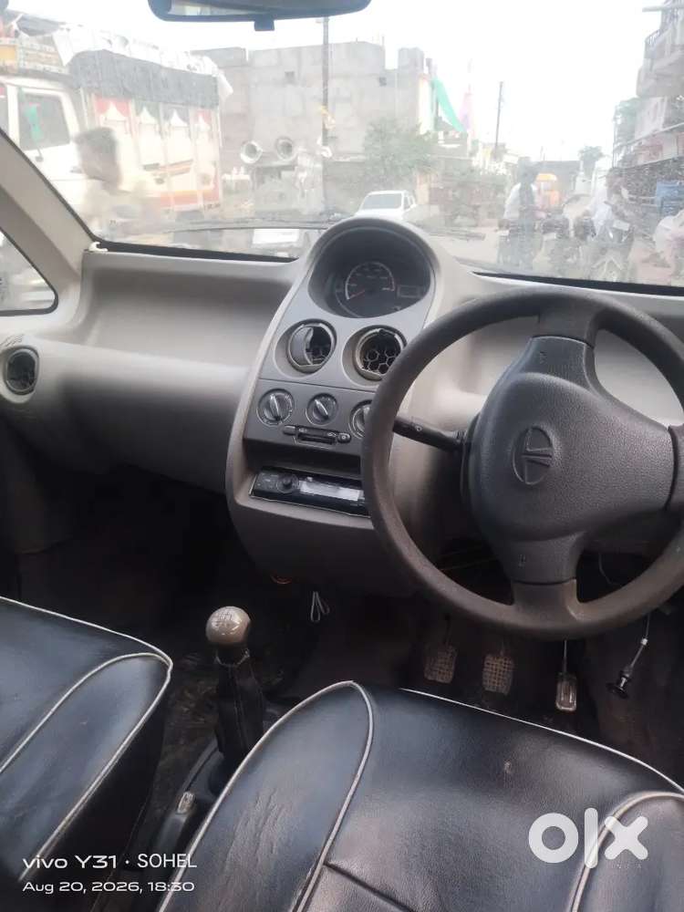 Tata Nano Lx 2011