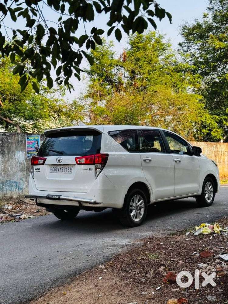 Toyota Innova Crysta [2020-ongoing] 2.7 Gx Mt 8 Str, 2020, Diesel