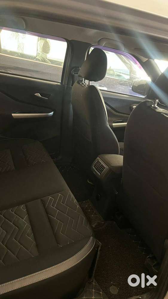 Nissan Magnite Top End 2021 Petrol 15099 Km Driven