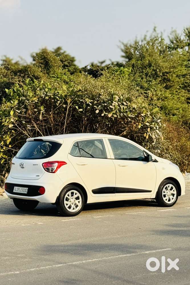 Hyundai Grand I10 2016-2017 Sportz, 2017, Petrol