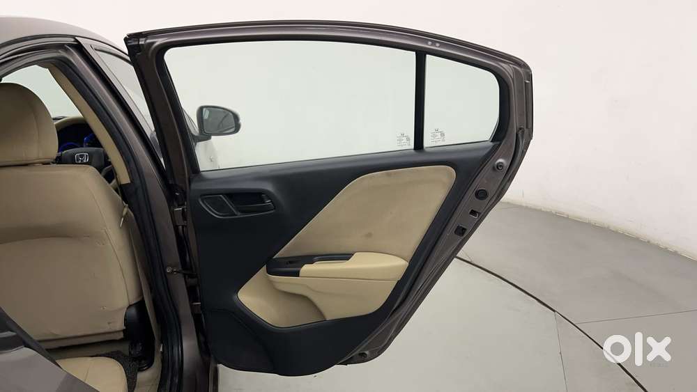 Honda City I-vtec Sv, 2015, Petrol