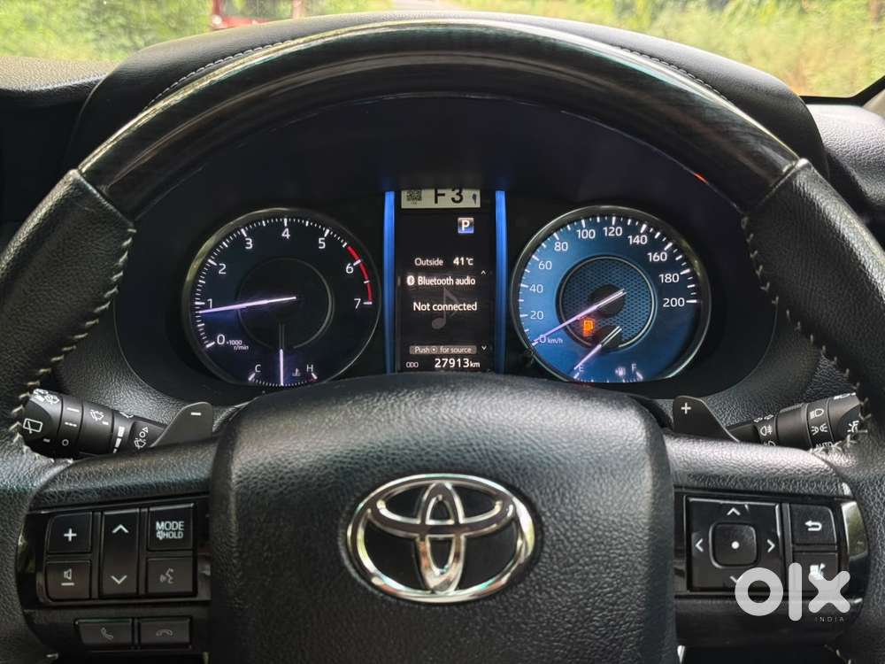 Toyota Fortuner 4x2 At 2.7 Petrol, 2022, Petrol