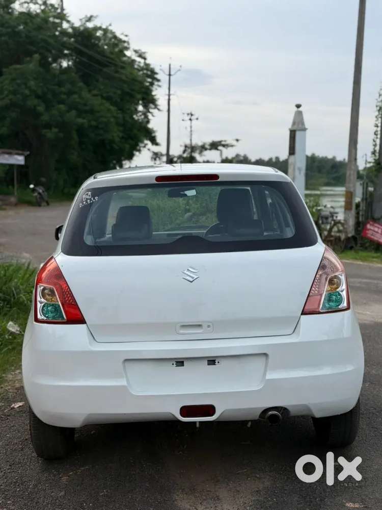 Maruti Suzuki Swift 2010