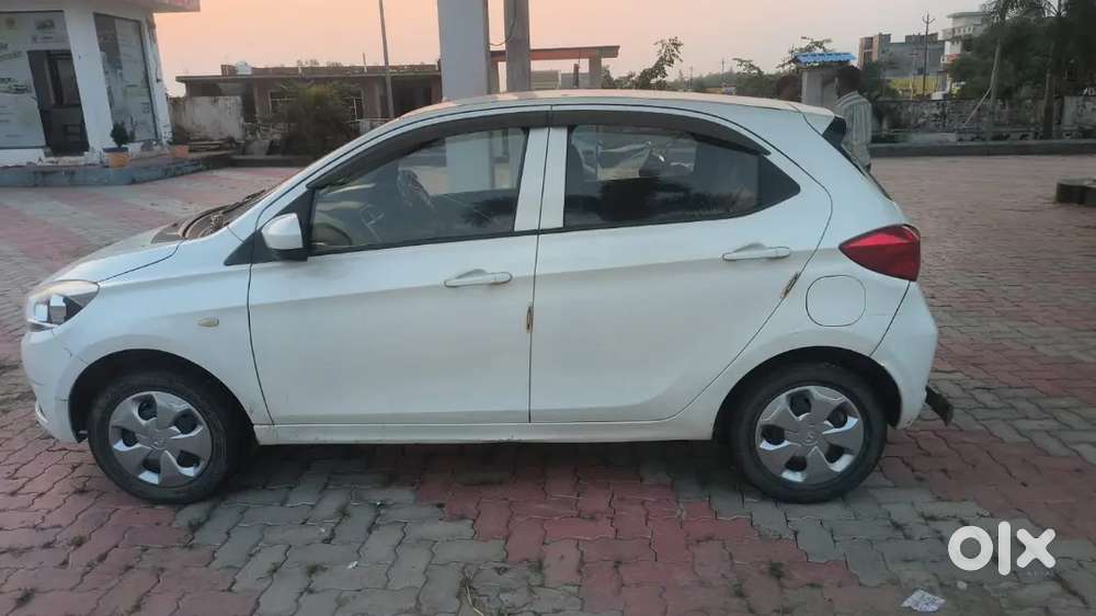 Tata Tiago Xt 2017