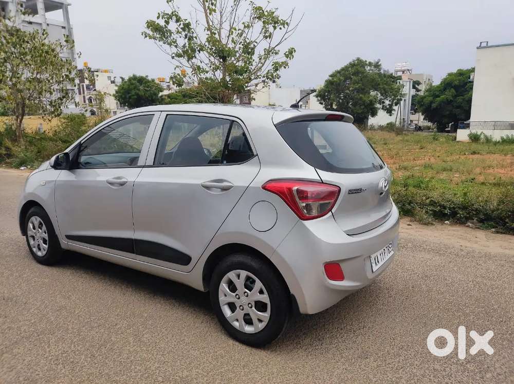 Hyundai Grand I10 2015 Petrol 85000 Km Driven