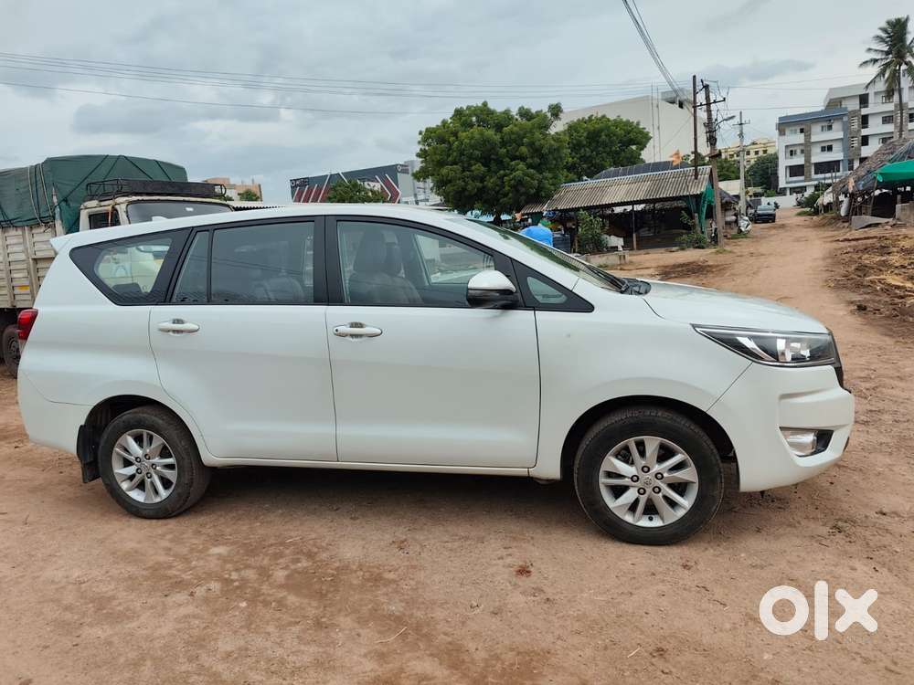 Toyota Innova Crysta 2.7 Gx Mt 8s, 2023, Diesel