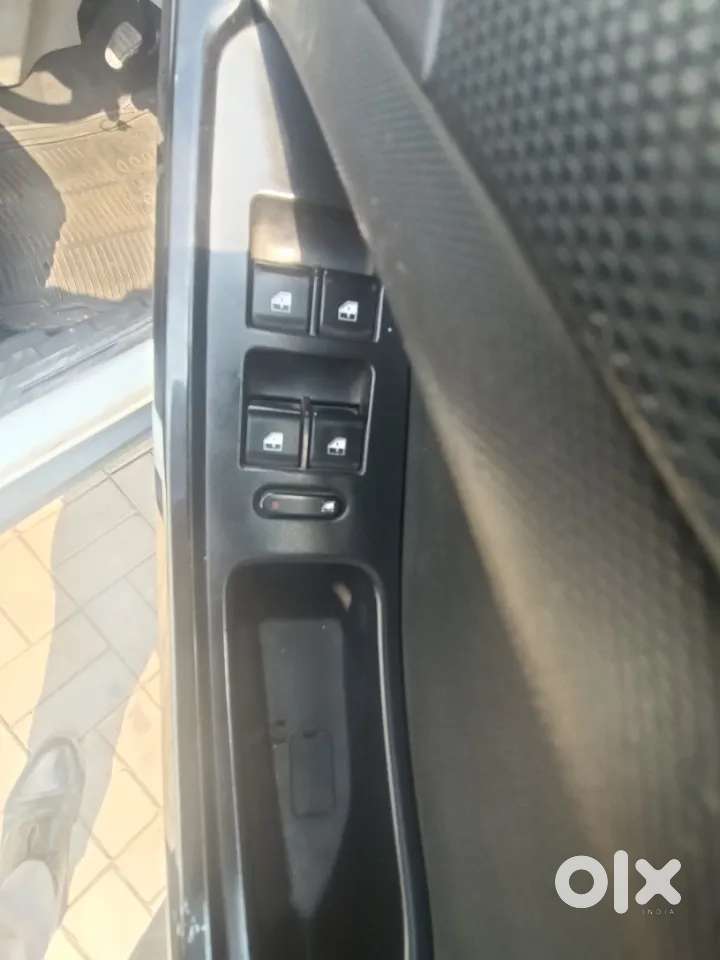 Tata Nexon 1.2 Revotron Xz, 2018, Petrol