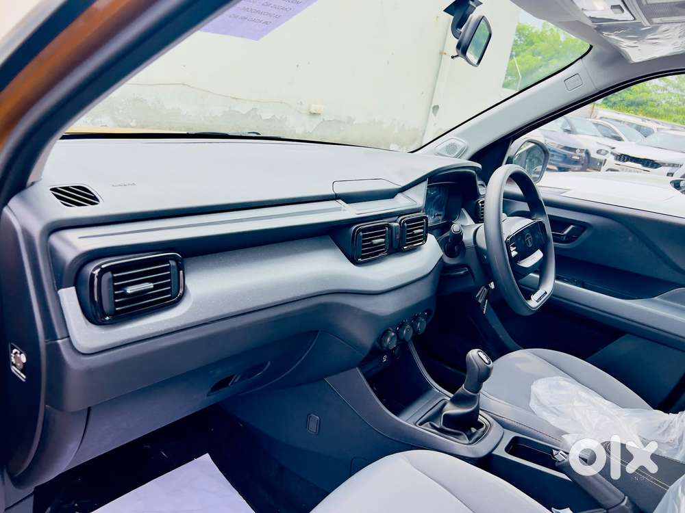Tata Punch Pure, 2026, Petrol