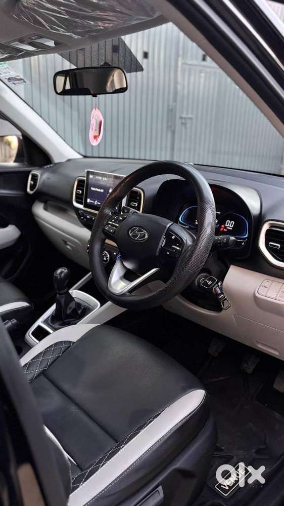 Hyundai Venue, 2025, Petrol