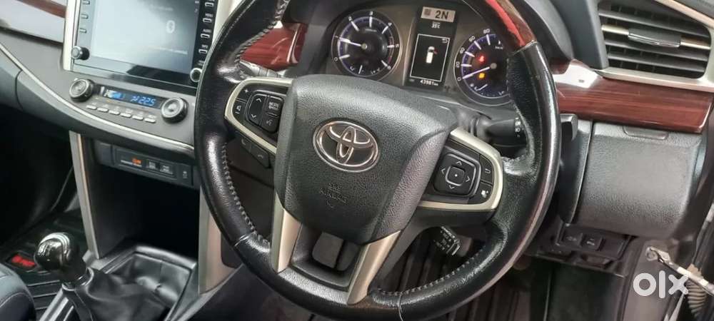 Toyota Innova Crysta [2020-ongoing] 2.4 Vx 8 Str, 2021, Diesel