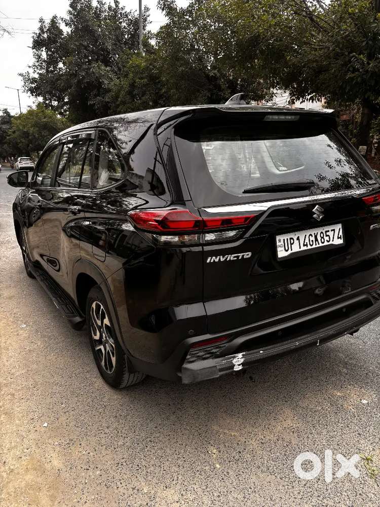 Maruti Suzuki Invicto Alpha 2025