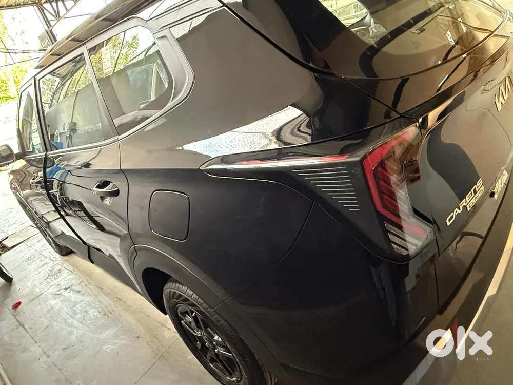 Kia Carens Clavis 2025 Petrol 2000 Km Driven