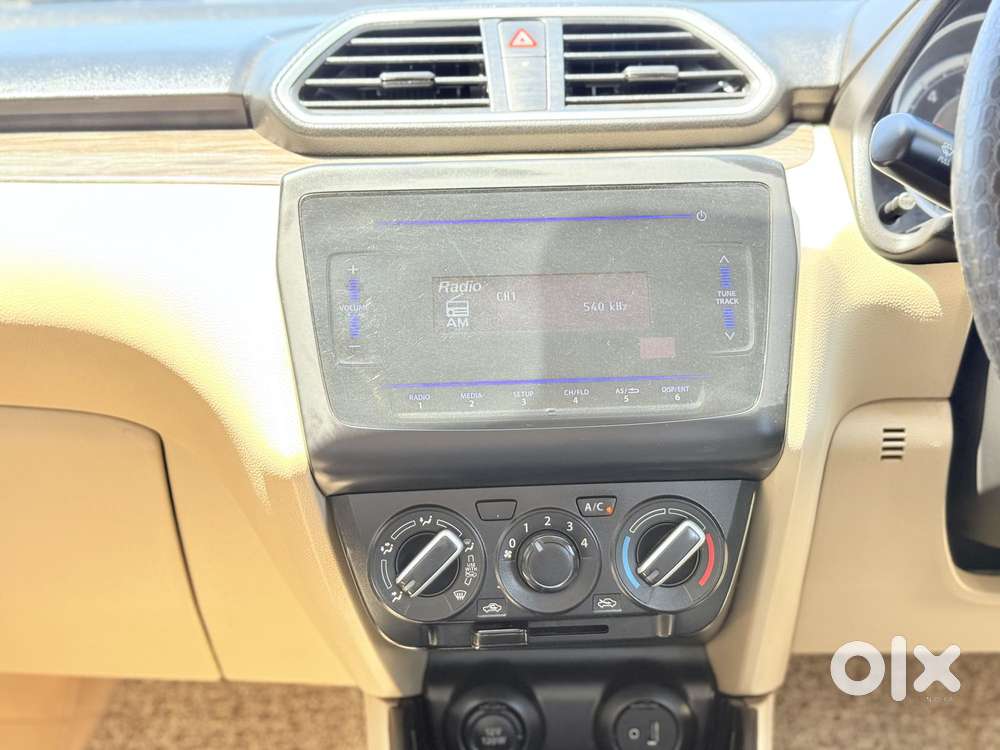 Maruti Suzuki Swift Dzire Vxi(o) Amt, 2022, Petrol