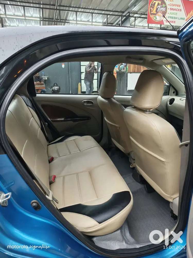 Toyota Etios Liva V Limited Blue Black Edition &ndash; Dual Tone