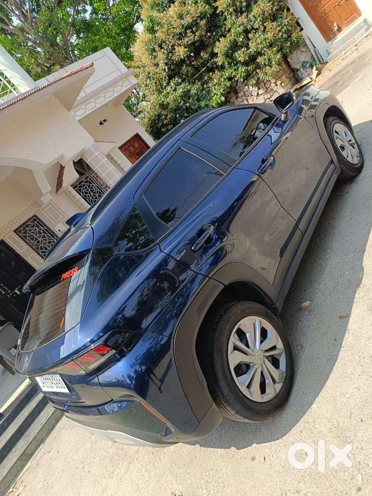 Maruti Suzuki Fronx 2023 Petrol 39000 Km Driven