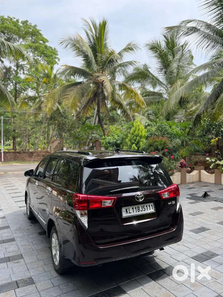 Toyota Innova Crysta 2018 Diesel 44921 Km Driven