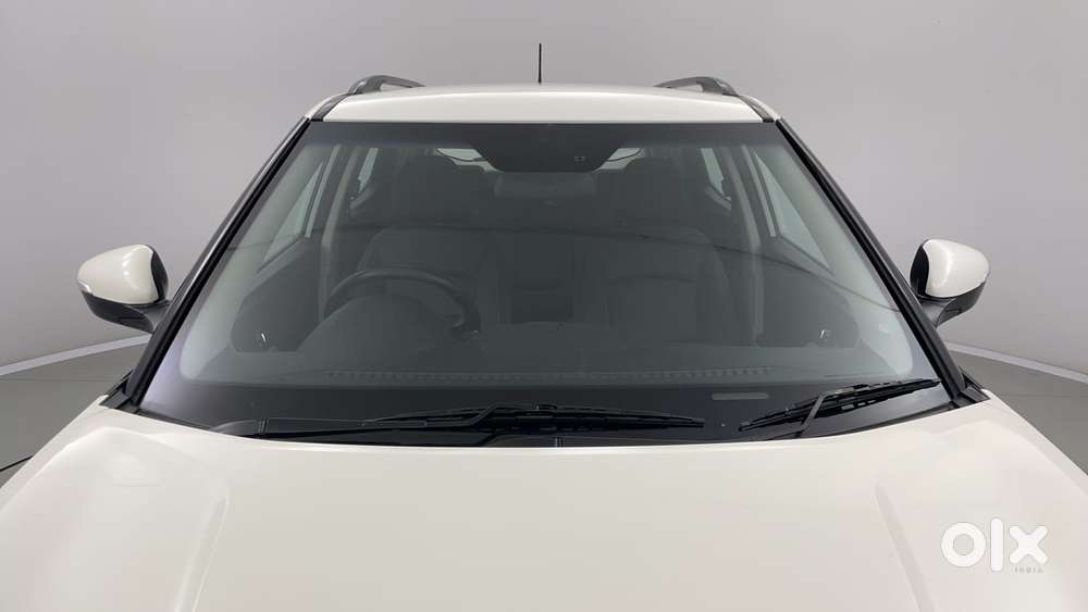 Mahindra Xuv300 W8, 2020, Petrol