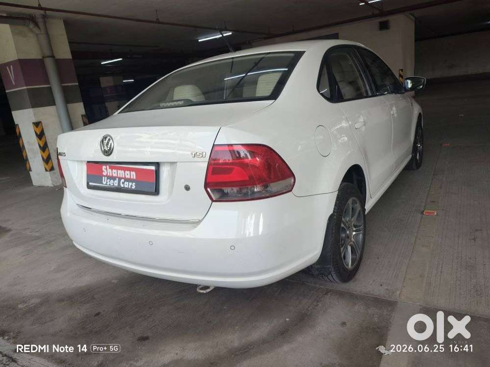 Volkswagen Vento 1.2 Tsi Highline At, 2015, Petrol