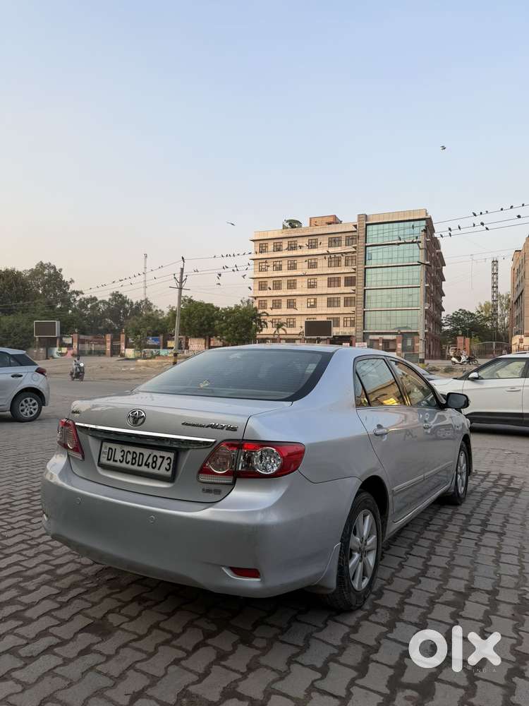 Toyota Corolla Altis 1.8 Sportz, 2011, Petrol
