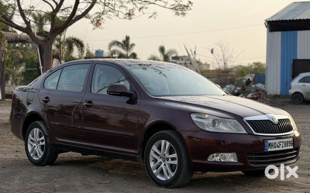 Skoda Laura Ambition 2.0 Tdi Cr At, 2013, Diesel