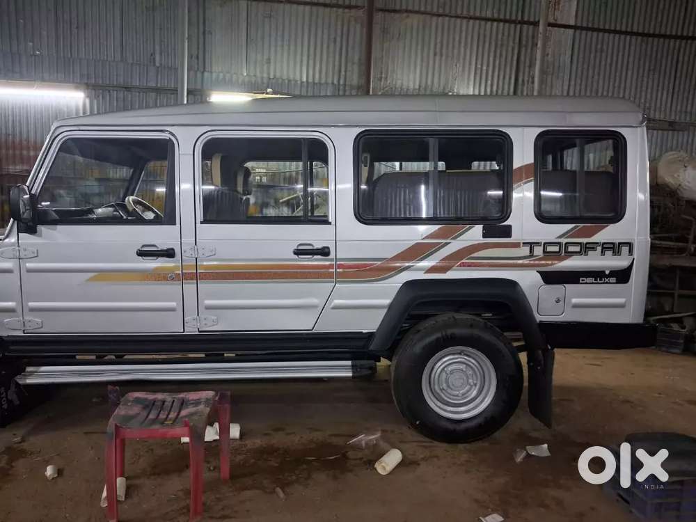 Force Motors Trax 2012