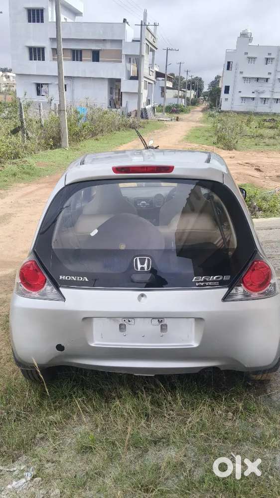 Honda Brio Mt 2011 Petrol And Cng Fitted
