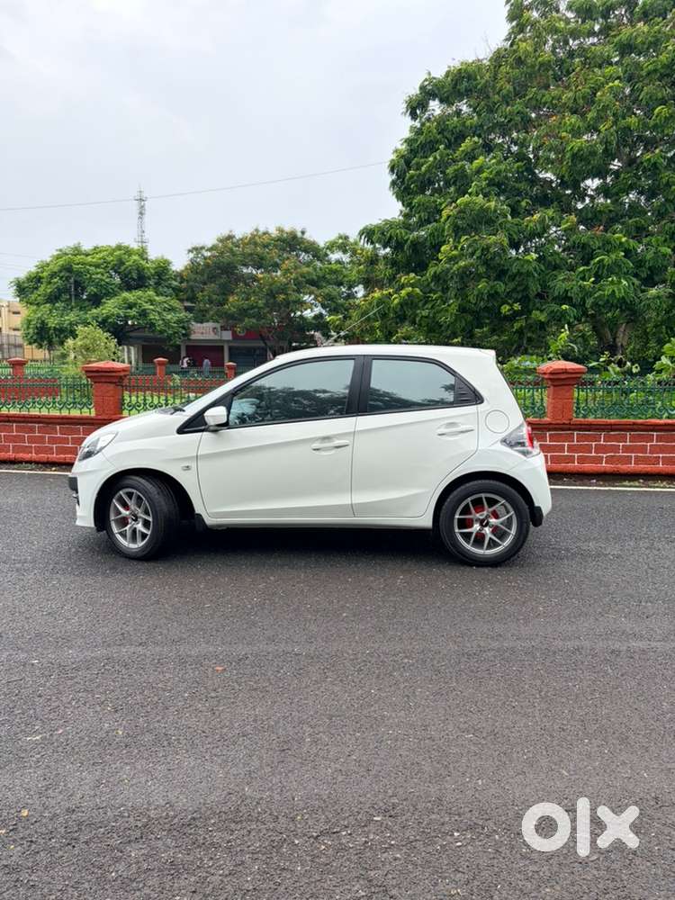 Honda Brio 2013 Petrol Well Maintained