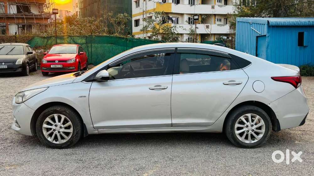 Hyundai Verna Crdi 1.6 At Ex, 2017, Diesel