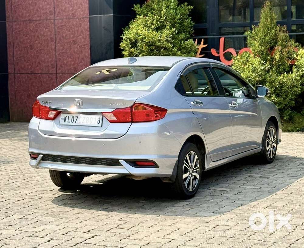 Honda City V Mt Exclusive, 2022, Petrol