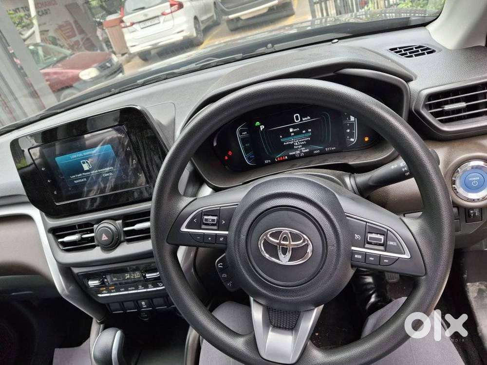 Toyota Urban Cruiser Hyryder 1.5 S Hybrid, 2025, Petrol
