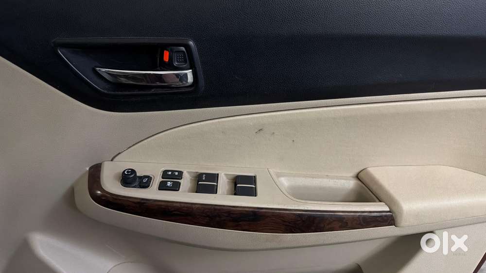 Maruti Suzuki Swift Dzire Zxi + Amt, 2017, Petrol