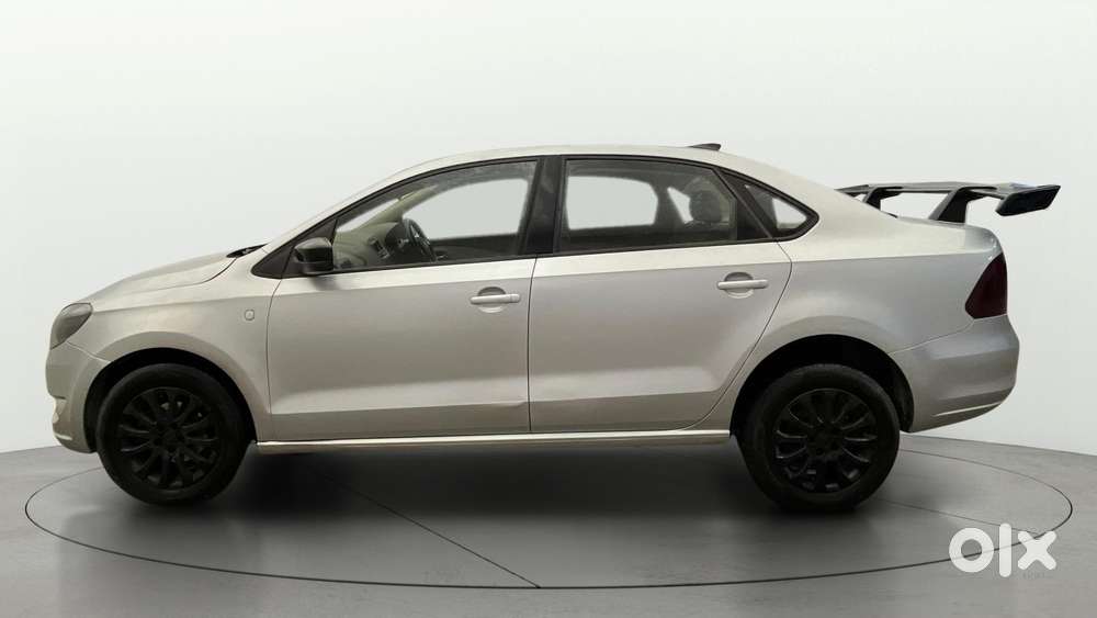 Skoda Rapid 1.6 Mpi At Ambition, 2014, Petrol