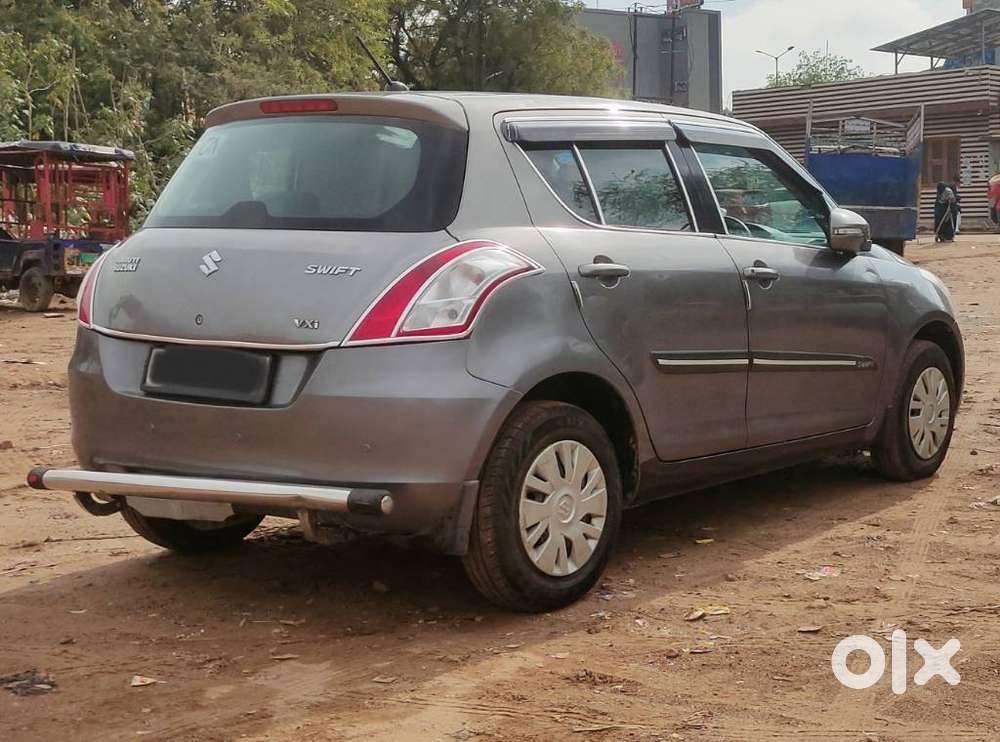 Maruti Suzuki Swift Vxi Abs Bsiv, 2014, Petrol