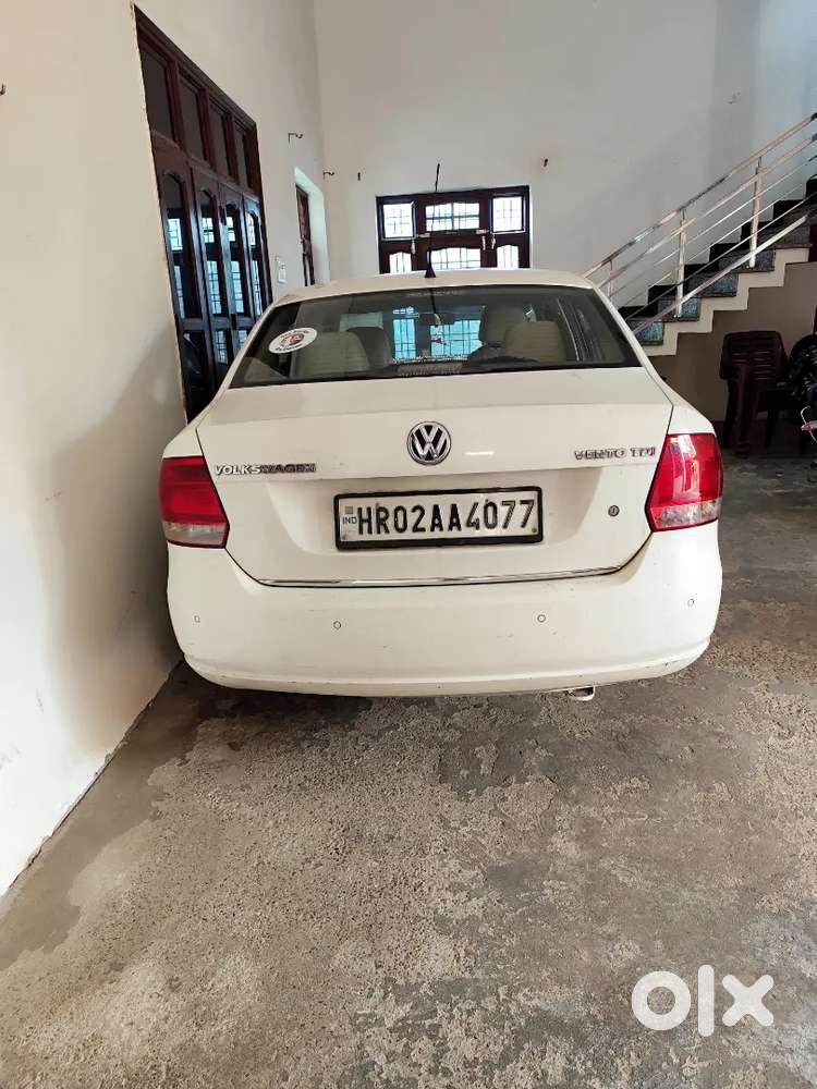 Volkswagen Vento Diesel Highline 2012