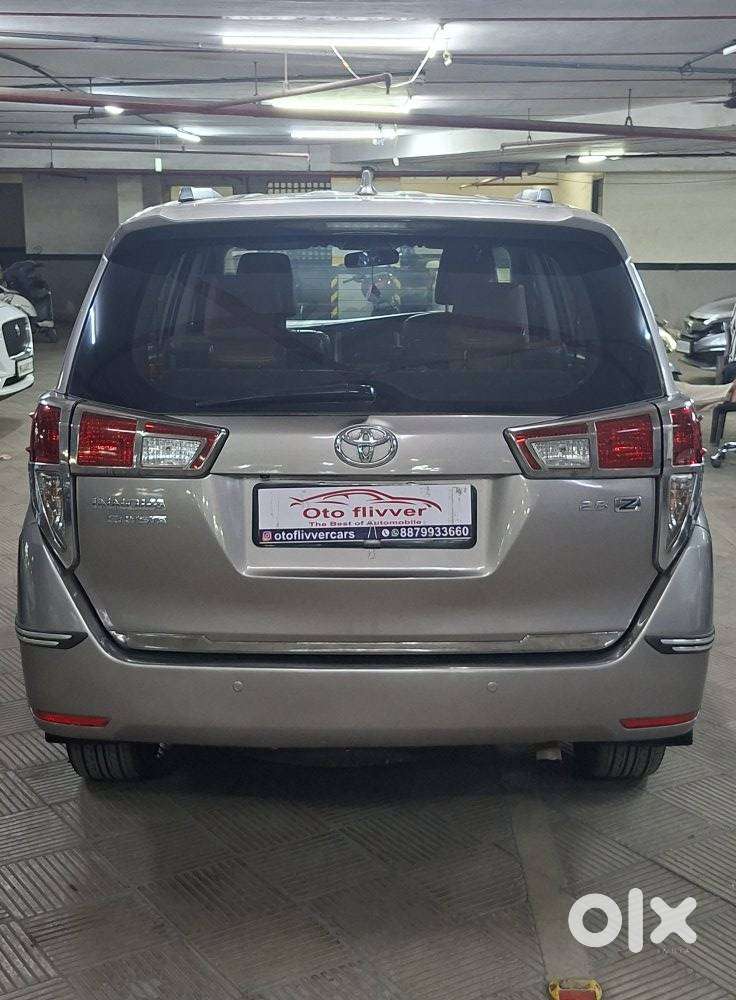 Toyota Innova Crysta 2.8z Automatic, 2016, Diesel