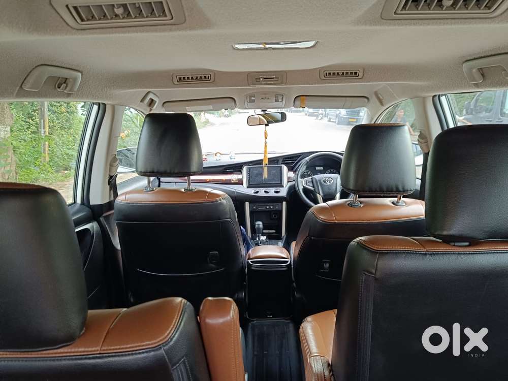 Toyota Innova Crysta 2.8 Gx Automatic 7 Str, 2017, Diesel