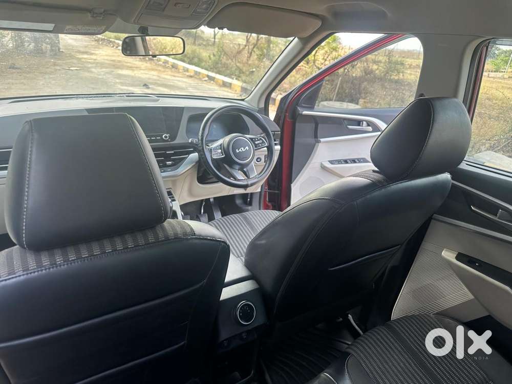 Kia Carens G1 4.6mt Luxury Plus 7, 2022, Petrol