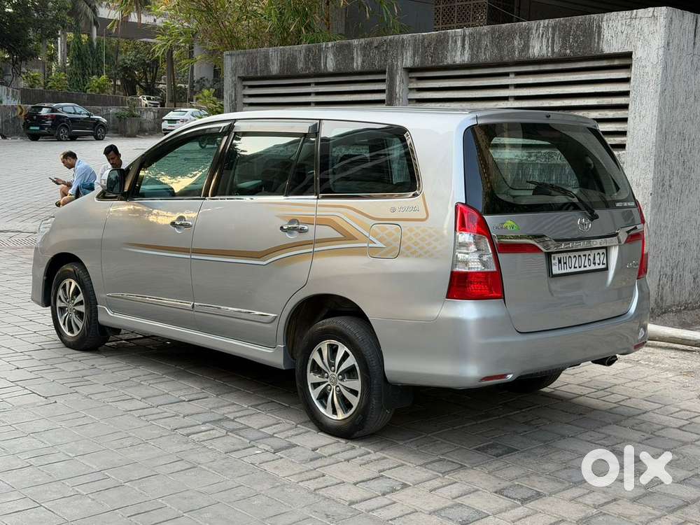 Toyota Innova 2015 Diesel 183000 Km Driven
