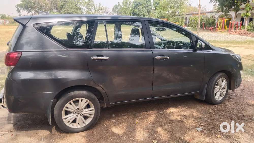 Toyota Innova Crysta 2018 Diesel Well Maintained
