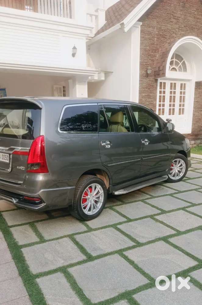 Toyota Innova 2013 Diesel 117000 Km Driven