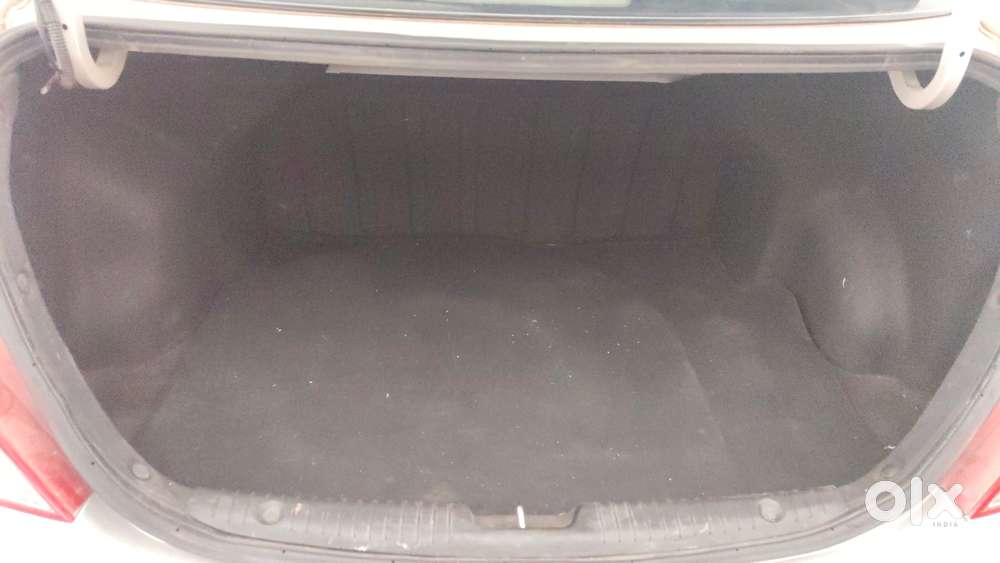 Hyundai Verna Fluidic 1.6 Vtvt Sx, 2013, Petrol