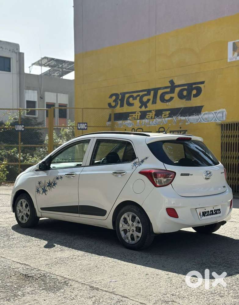 Hyundai Grand I10 1.2 Kappa Sportz Option, 2016, Cng & Hybrids
