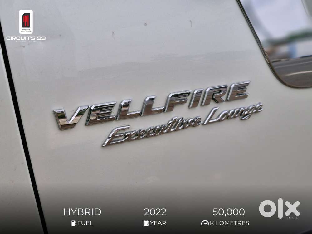Toyota Vellfire 2.5 Executive Lounge, 2022, Cng & Hybrids