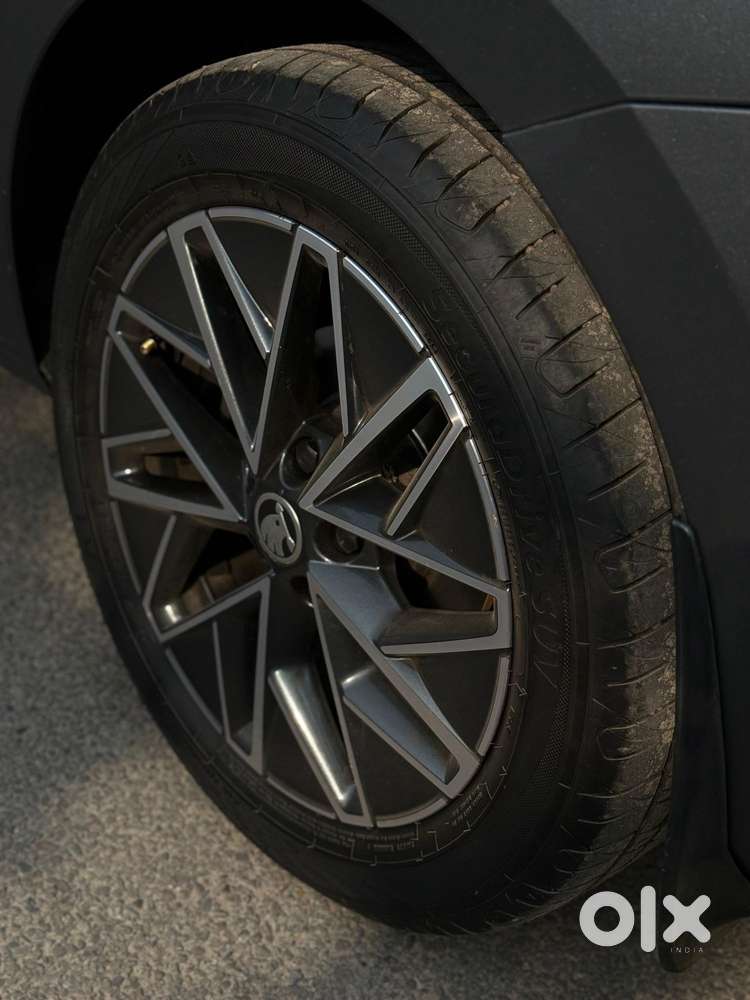 Skoda Octavia 2.0 L K Tsi At, 2023, Petrol