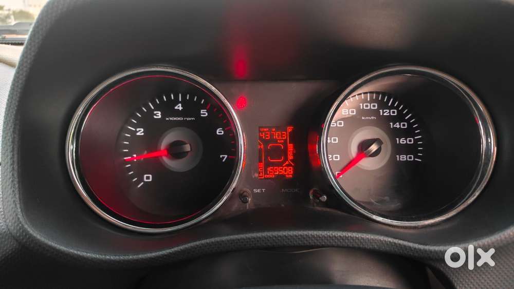 Mahindra Tuv 300 Mhawk100 T8, 2015, Diesel