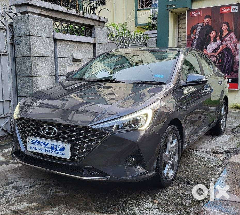 Hyundai Verna 1.5 Sx Ivt, 2022, Petrol