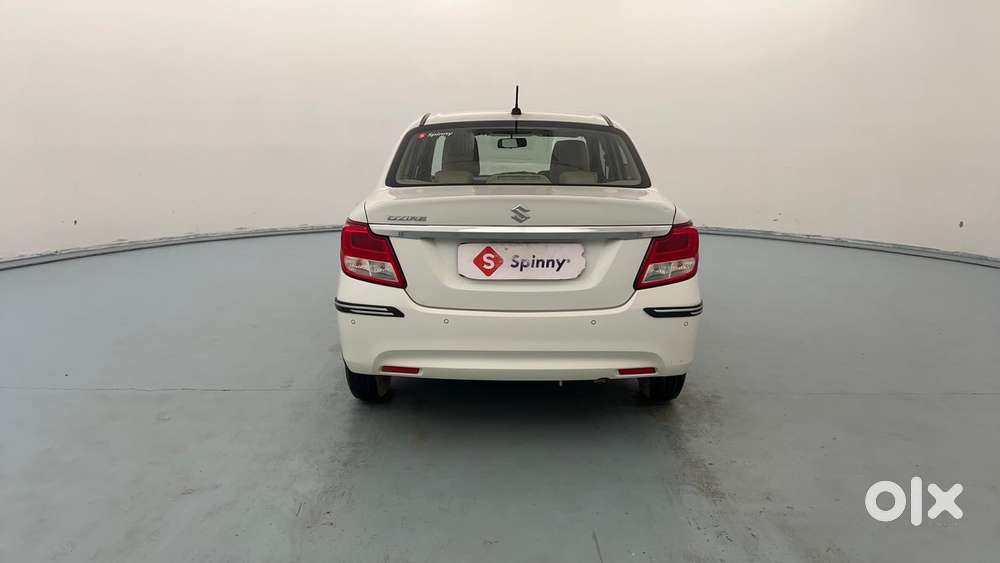 Maruti Suzuki Dzire Vxi Ags, 2022, Petrol