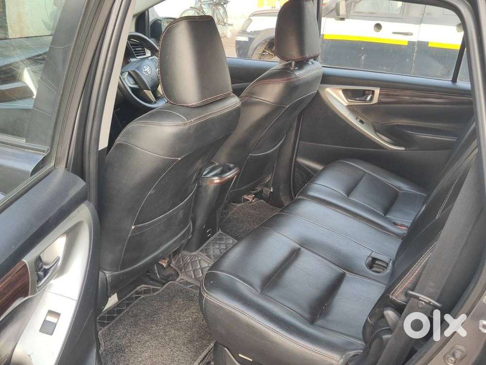 Toyota Innova Crysta 2.8 Gx At 8s, 2018, Diesel